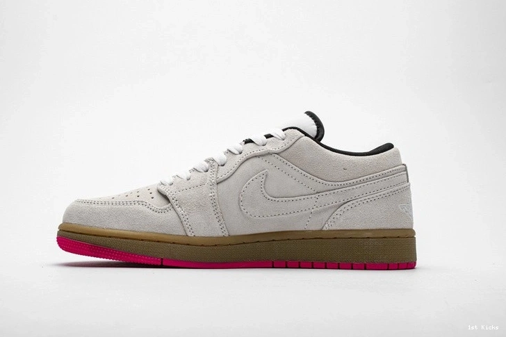 Pink Jordan Gum Hyper 553558-119  1 Low White 0308